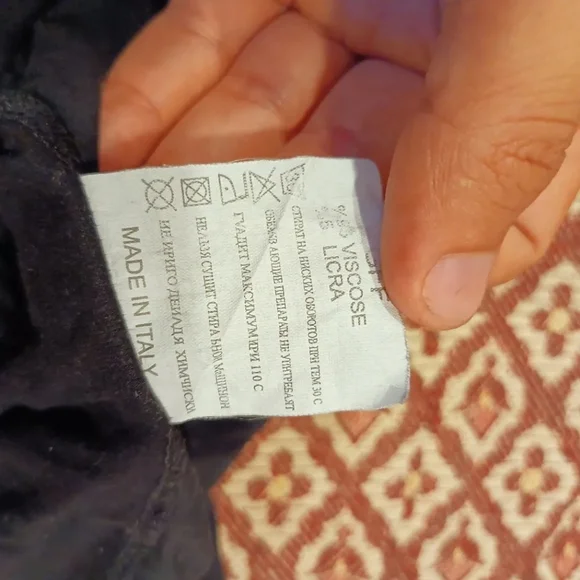 Gian Franco Ferre Longsleeve Tees - Picture 4 of 4